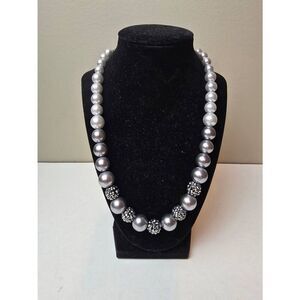 RMN Graduated Pearl Necklace Shades of Gray
